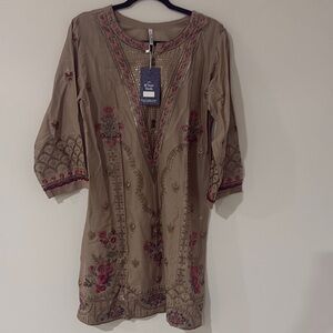 Embroidered kurta size M Brown